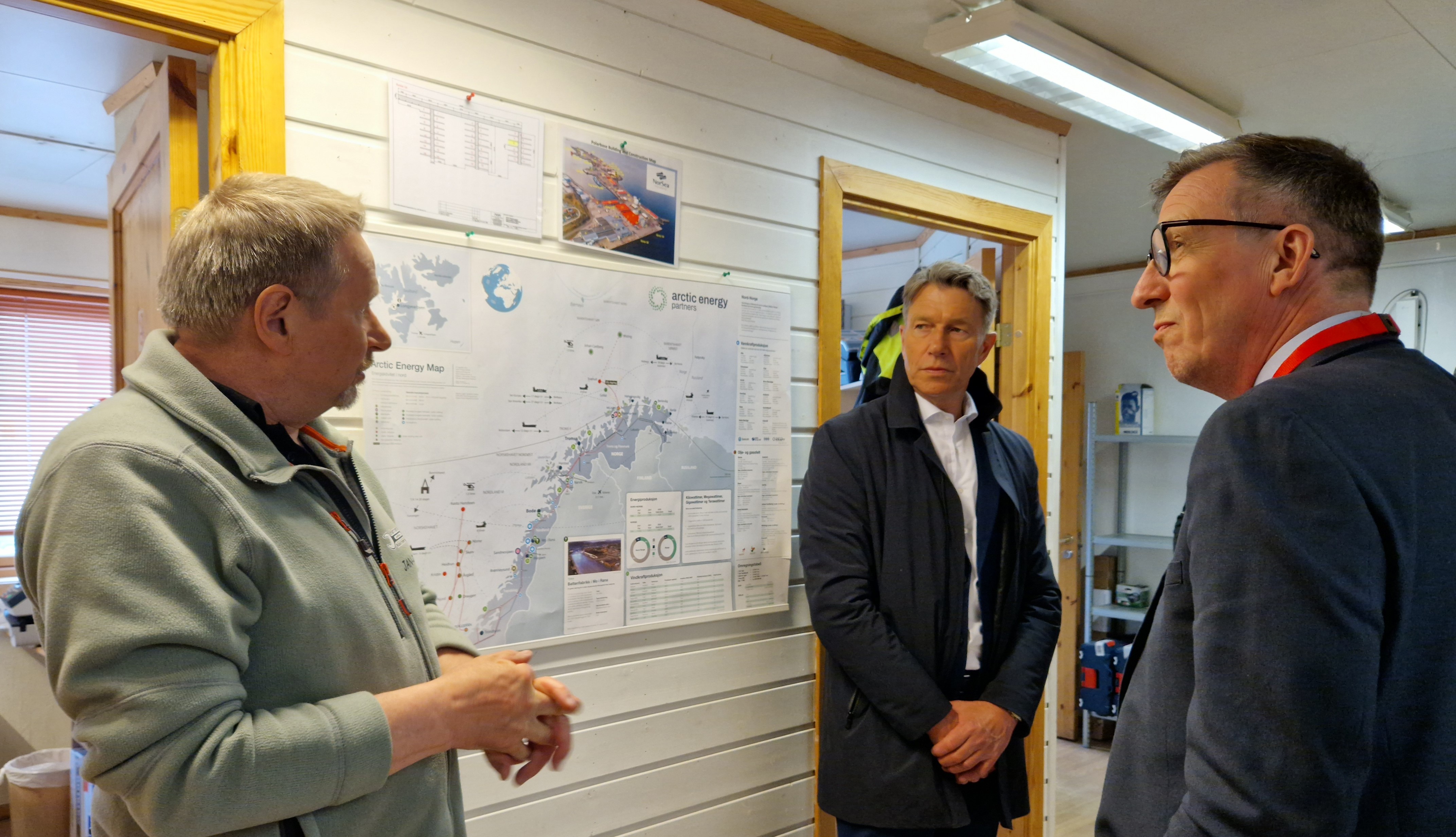 Olje- og energiministeren besøker Hammerfest Industriservice.